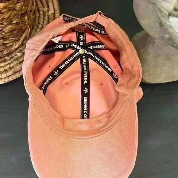 Adidas Pink women’s hat adjustable strap - Picture 6 of 6